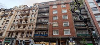 Pis a San mames zumarkalea 40. Precioso piso de dos habitaciones en el centro de indautxu.