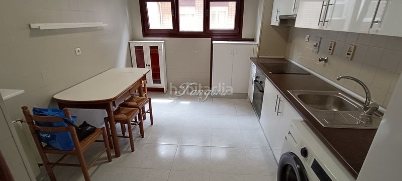 Foto f147f577-4450-4fd8-a199-cf101e1fd7ba. Pis amb calefacció a Villamonte Getxo
