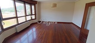 Appartamento  Barrio el casal. Precioso piso en abanto y zierbena, zona sanfuentes.