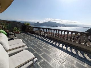 Attique  Caridad kalea. Exquisito ático dúplex con vistas al mar.