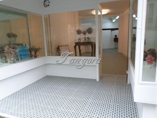 Rent Business premise  Andrés cortina kalea. Precioso local de 70 m² en el centro de algorta.