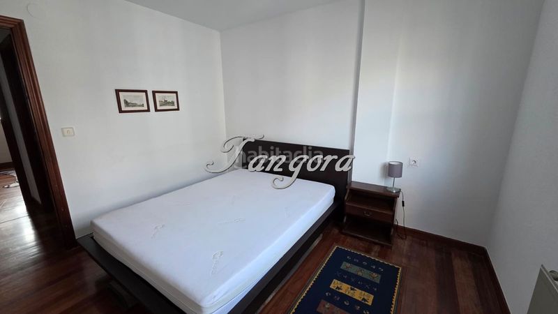 Foto c46f7b18-3dd6-4228-b579-ecefbaad7465. Alquiler piso fantástico piso de tres habitaciones en urbanización con tenis y piscina. en Castro - Urdiales