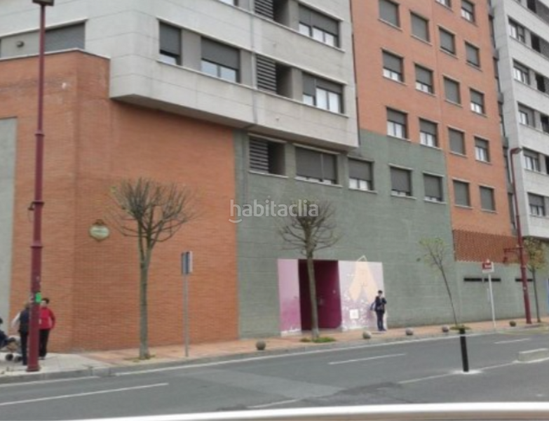 Foto 79275ec5-f3af-4cf2-83f2-0cf8a8f2b085. Lloguer local comercial a Cruces Barakaldo