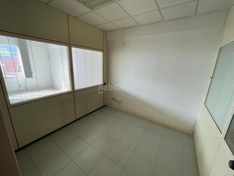 Foto eebbc76d-fc08-48c5-8b95-97d215f35020. Location bureau dans Valle de Trápaga - Trapagaran