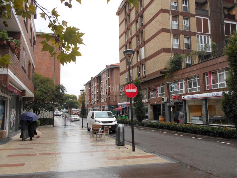 Foto c0acf929-aae4-4bbf-9143-ab2defaf40ed. Geschäftsraum in Centro Urbano-Hirigunea Leioa