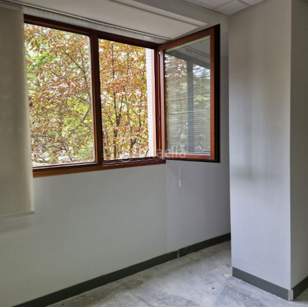 Foto 96ccd873-95b3-4a9b-b80d-ae4b0780b85b. Location local commercial dans Abandoibarra - Guggenheim Bilbao