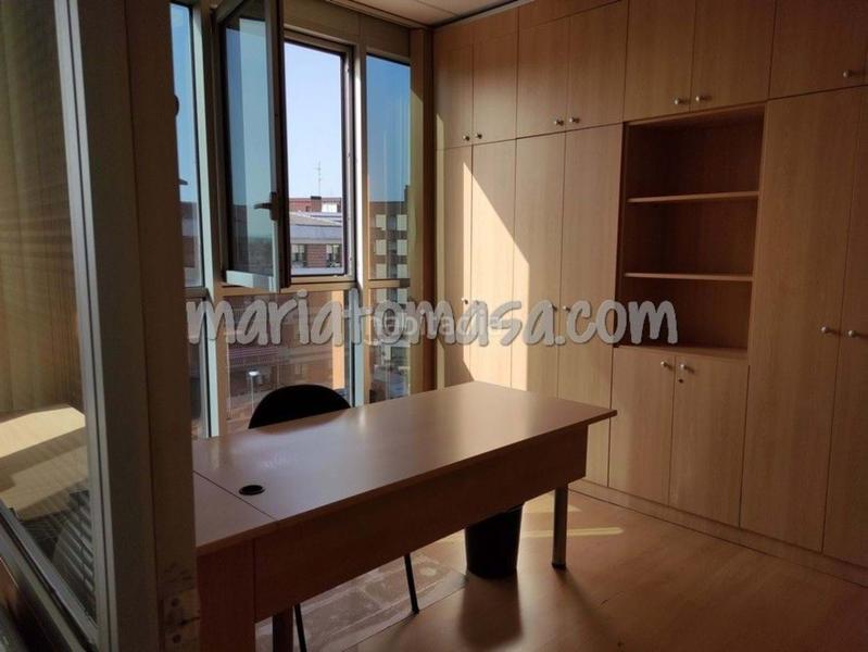 Foto a82c95ed-672d-404c-9e3c-0512fcce6112. Location bureau dans Zamudio