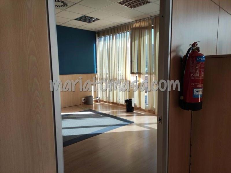 Foto f7b4fc10-0f48-46f7-8316-bc3f2013422e. Location bureau dans Zamudio