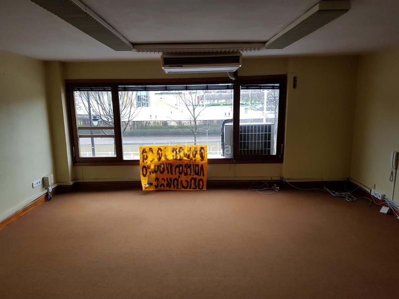 Foto 717efd56-c880-4c77-a4ca-be0584f3787c. Alquiler oficina en San Pedro de Deusto - La Ribera Bilbao