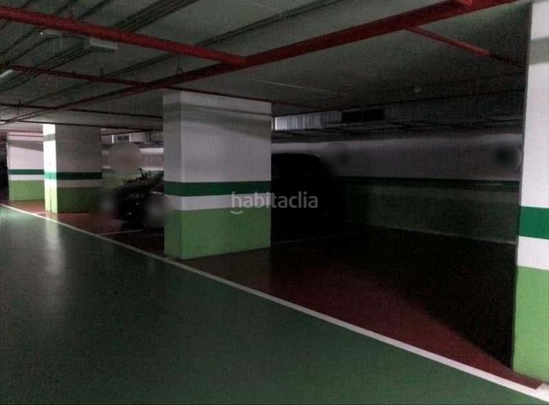 Foto 276afdba-f938-4863-aac0-1e438daf14f7. Parking voiture dans Abandoibarra - Guggenheim Bilbao