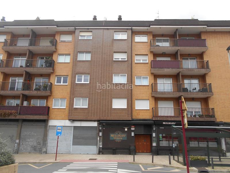 Foto f6b2d855-2bd5-499e-a0ad-f1283fee9952. Miete geschäftsraum in Centro Urbano-Hirigunea Leioa