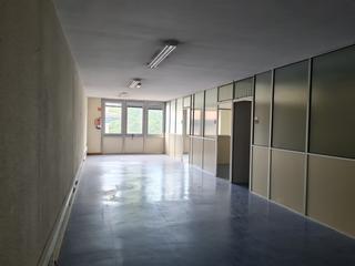 Lloguer Oficina  General alava. Amplia oficina exterior hacia general alava. oficina con muchas