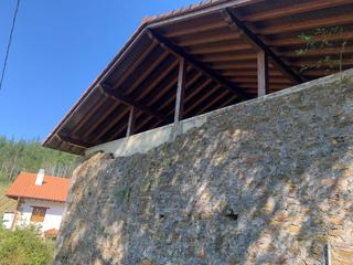 Casa  Barrio ugarte. Caserio en venta a reformar, tejado, pilares interiores y facaha