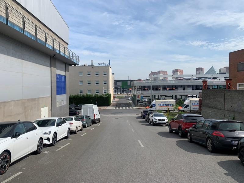 Foto c56ad4f5-1c2c-4c80-9386-423b7c012634. Nau industrial a Arteagabeitia - Retuerto - Kareaga Barakaldo