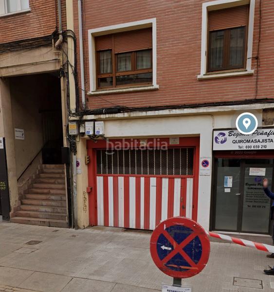 Foto e6f16f2e-2de2-454f-8992-2198b9a9fc17. Car parking in San Pedro de Deusto - La Ribera Bilbao