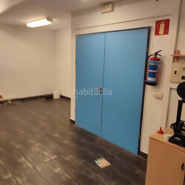 Foto 058be349-e0ae-4039-8631-19c255f53cf4. Ufficio con parcheggio in Erandio