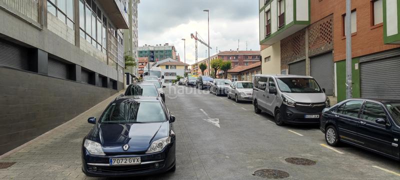 Foto 440319b9-6cdb-4ff2-8077-aec47cd3c19a. Location local commercial dans Usansolo