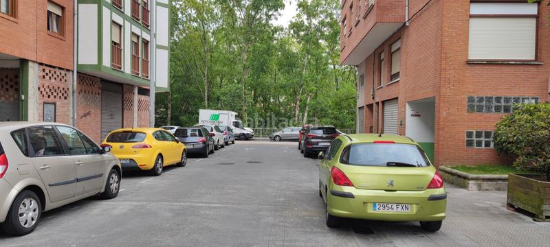 Foto a7d7a9ca-09ee-4033-9052-fd30f2f3ff6e. Location local commercial dans Usansolo