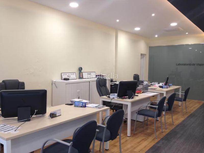 Foto 7d768135-ca5b-46f0-b083-263390d45ed2. Location local commercial dans El Anglo Vitoria - Gasteiz