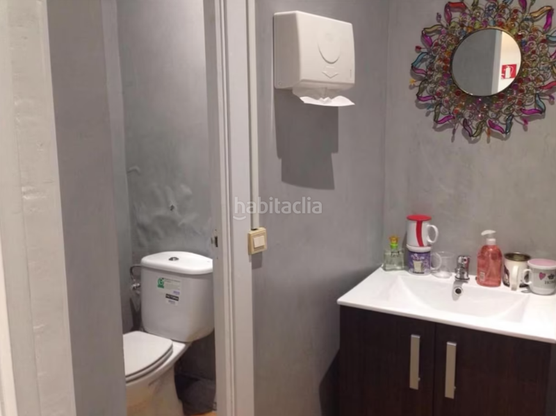 Foto fc527aee-b7a9-41e8-93b3-e7d36a6a9e05. Affitto locale commerciale in El Anglo Vitoria - Gasteiz