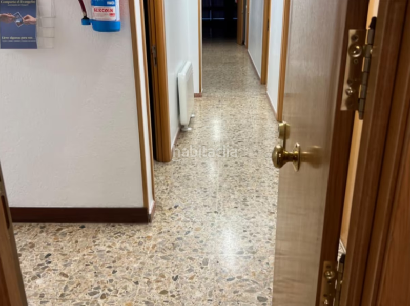 Foto d23ff8dd-290e-4f68-a0a9-5b68ead47632. Miete büro in Las Arenas Getxo