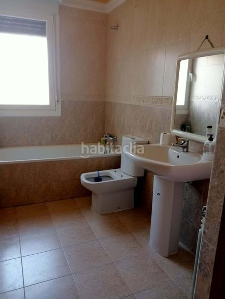 Foto 030c4e5d-98b3-4c88-b32a-ebd8a0863b72. Chalet en Ribera Baja / Erriberabeitia