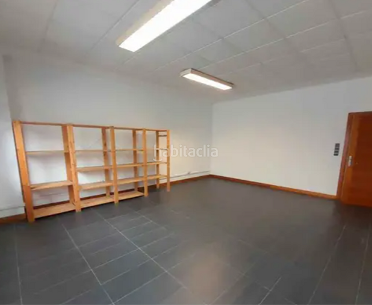 Foto 61a7881f-0678-4877-893a-a6cf643f2c70. Oficina amb aparcament a Arteagabeitia - Retuerto - Kareaga Barakaldo