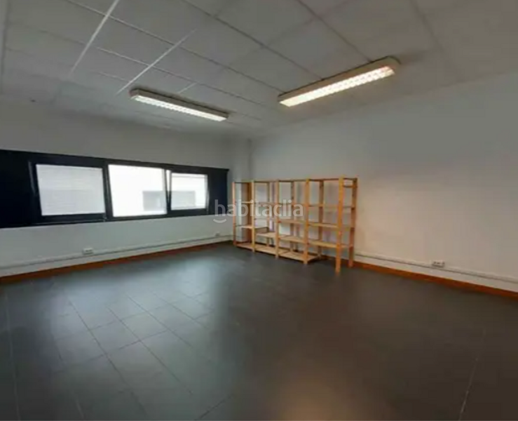 Foto f5b7a5ff-b82d-462a-93f3-69c54cb90039. Oficina amb aparcament a Arteagabeitia - Retuerto - Kareaga Barakaldo