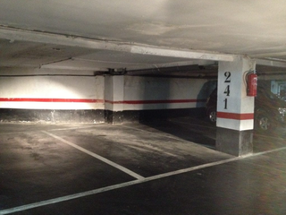 Parking coche  Nicolás alcorta kalea