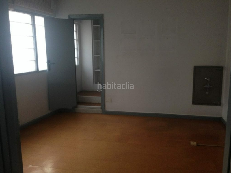 Foto f79e454b-d921-4da8-974b-7c5a895c0e15. Location local commercial dans Ametzola Bilbao