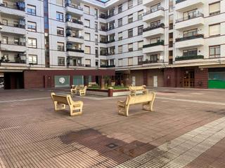 Locale commerciale in Egetiaga Uribarri