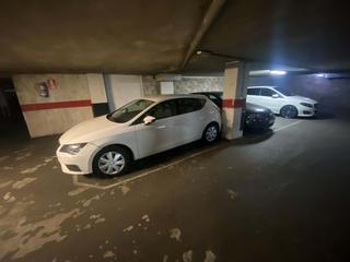 Parking coche  Colón de lareategui