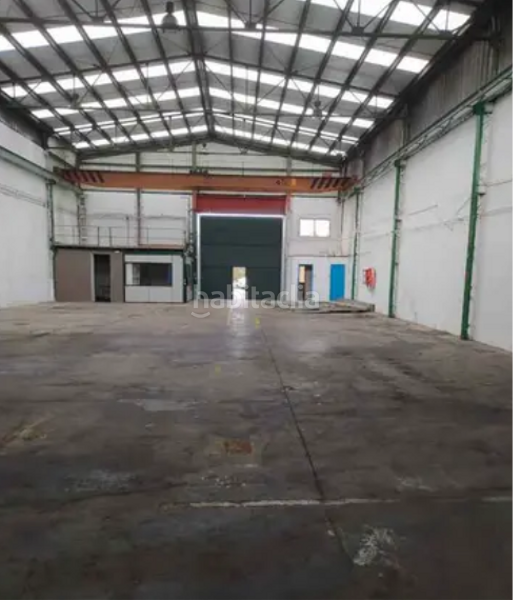 Foto d8fc5608-4477-4003-9c40-be18256a9c75. Nau industrial a Loiu