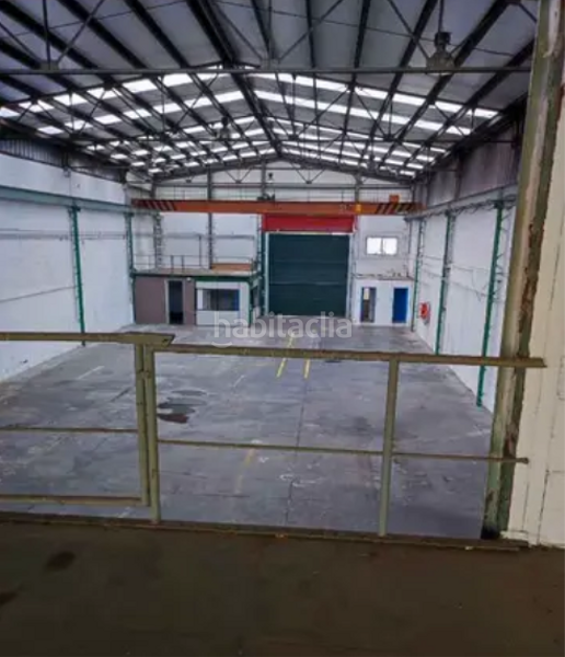 Foto a1b5c819-8d67-4878-8947-bc394f7ac9de. Nave industrial en Loiu