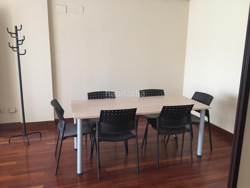 Foto 05a0d53c-0f6f-4c76-a3f0-e2aeec66d1e4. Rent office space in Centro Urbano-Hirigunea Leioa