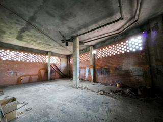 Alquiler Local Comercial en Ariznabarra