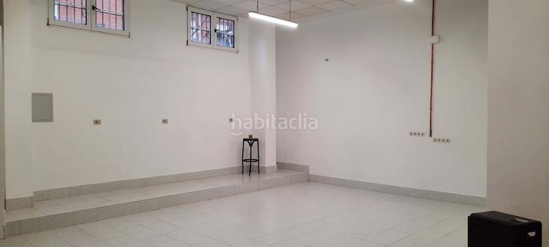 Foto c49cdb3e-ed73-46bc-aeec-8ddc7a436b66. Affitto locale commerciale in Sopelana