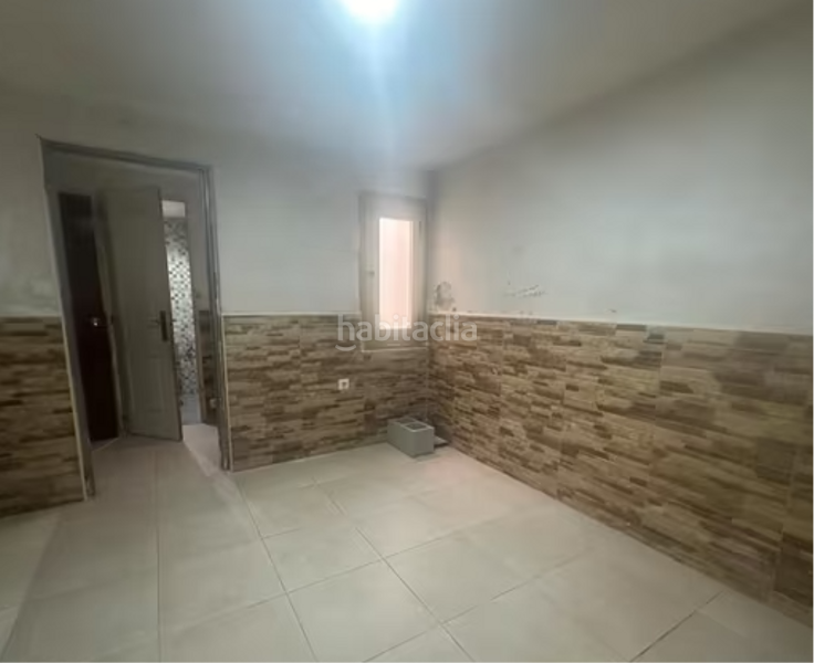 Foto 29907d34-558a-4e02-9619-e281ef828e48. Local comercial en Carolinas Altas Alicante