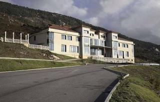 Edificio  Parroquia mougas "las mariñas"