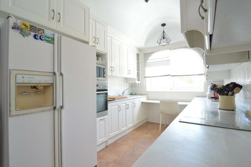 Foto 0bb69d2d-7335-4ff1-adbe-7acddc834c10. Xalet amb aparcament piscina a Zona Carrefour - Urbanizaciones Torrevieja