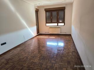 Flat  Voluntaria entrega   iz