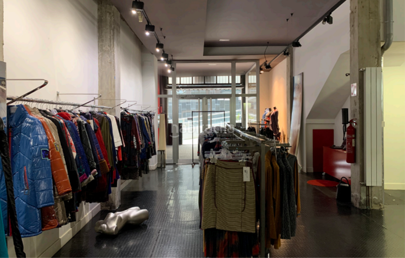 Foto 28029ac7-b5c3-4c2a-a7e2-14c5b782061b. Alquiler local comercial  con apartamento en alquiler en Barakaldo