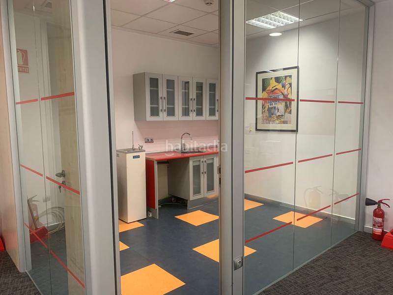 Foto c05c7ef6-b111-47b3-a67e-393fd2bcc8ad. Rent office space in Miribilla Bilbao