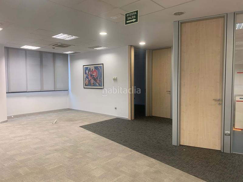 Foto babef688-299d-4139-ac87-4722621e9f49. Lloguer oficina a Miribilla Bilbao