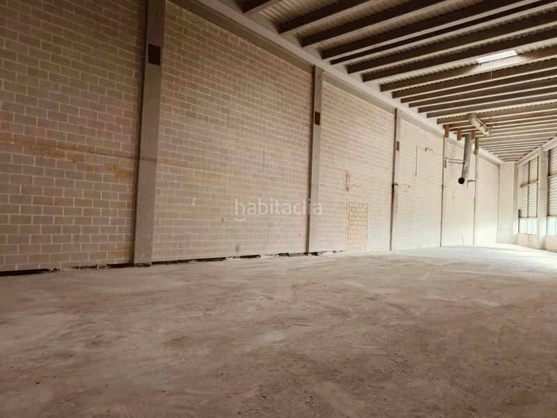 Foto 32b3a41e-798d-4169-9550-70186e3b687a. Rent industrial building in Repelaga Portugalete