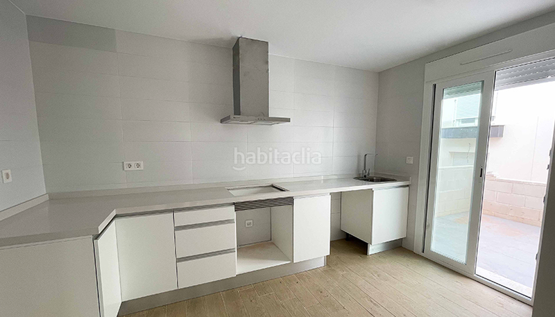 Foto 24e8c4a0-2f8e-47ba-a5fd-7d6e9f3bdbeb. House with heating pool in Puerto Marino Santa Pola