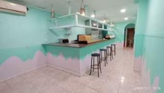Lloguer Local Comercial  Calle atocha