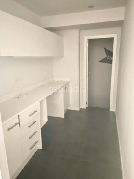 Foto 3068cc56-932d-486e-93d0-06b6ac927c5e. Alquiler local comercial en Centro Elche / Elx