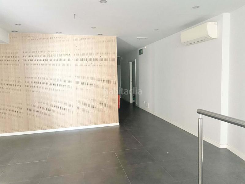 Foto 373f74dd-b518-4275-b43e-db60facb6366. Alquiler local comercial en Centro Elche / Elx