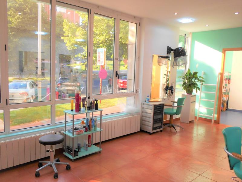 Foto 609152a7-b6e6-4b4c-bcf0-b871ecda9c79. Rent business premise in Centro Urbano-Hirigunea Leioa